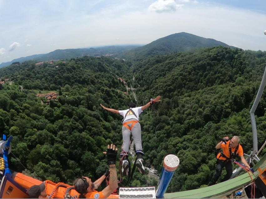 Bungee Jumping dal Ponte Colossus